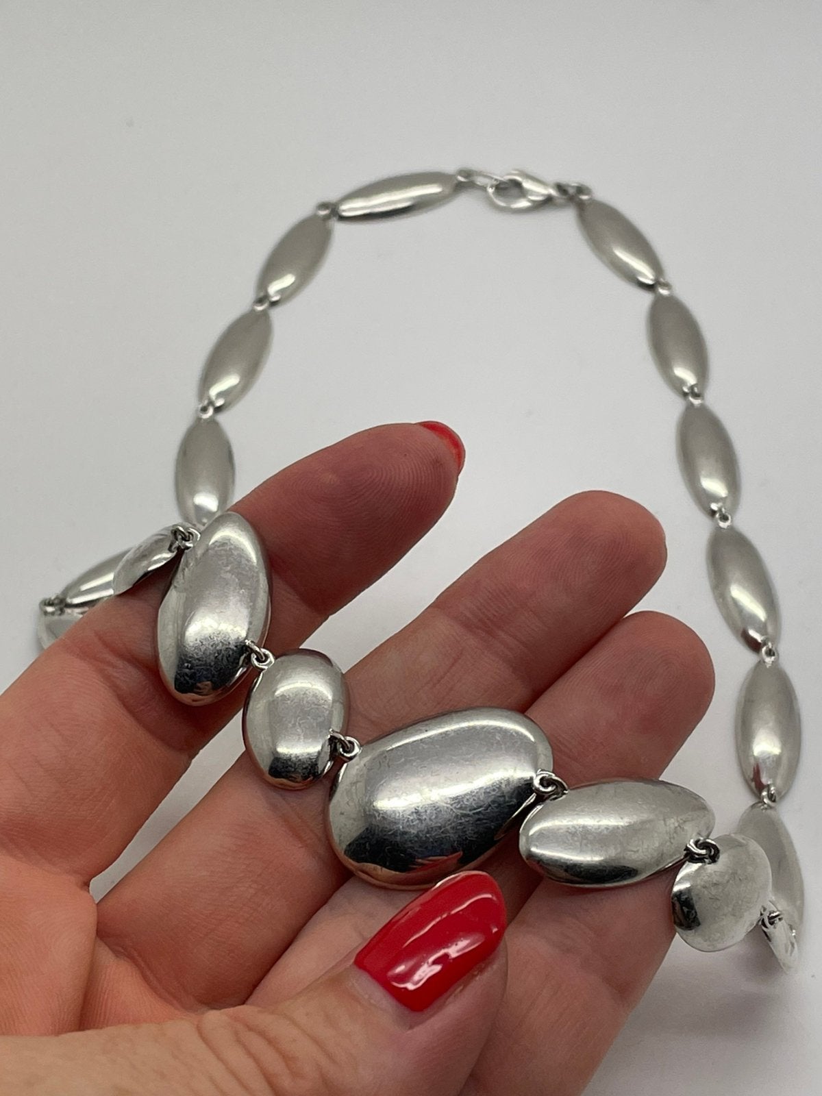 F104 Prachtige zilveren modernist design ketting, Ophalen of Verzenden, X, Zilver, Zilver