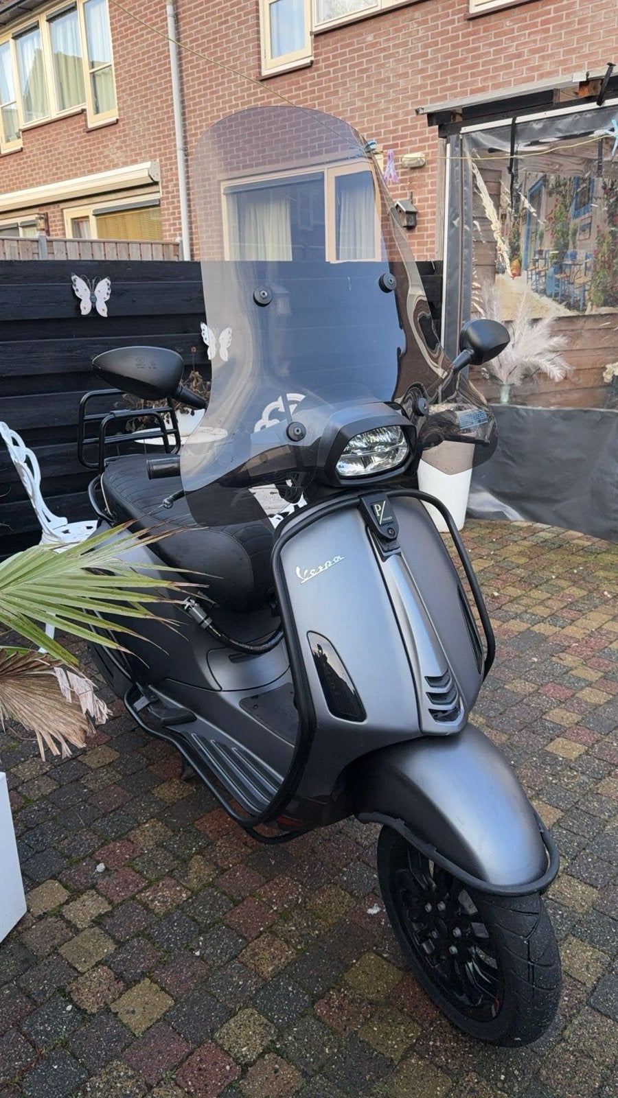 Vespa Sprint Matgrijs, Fietsen en Brommers, Scooters | Vespa, Ophalen, Maximaal 45 km/u, Vespa S, Zo goed als nieuw