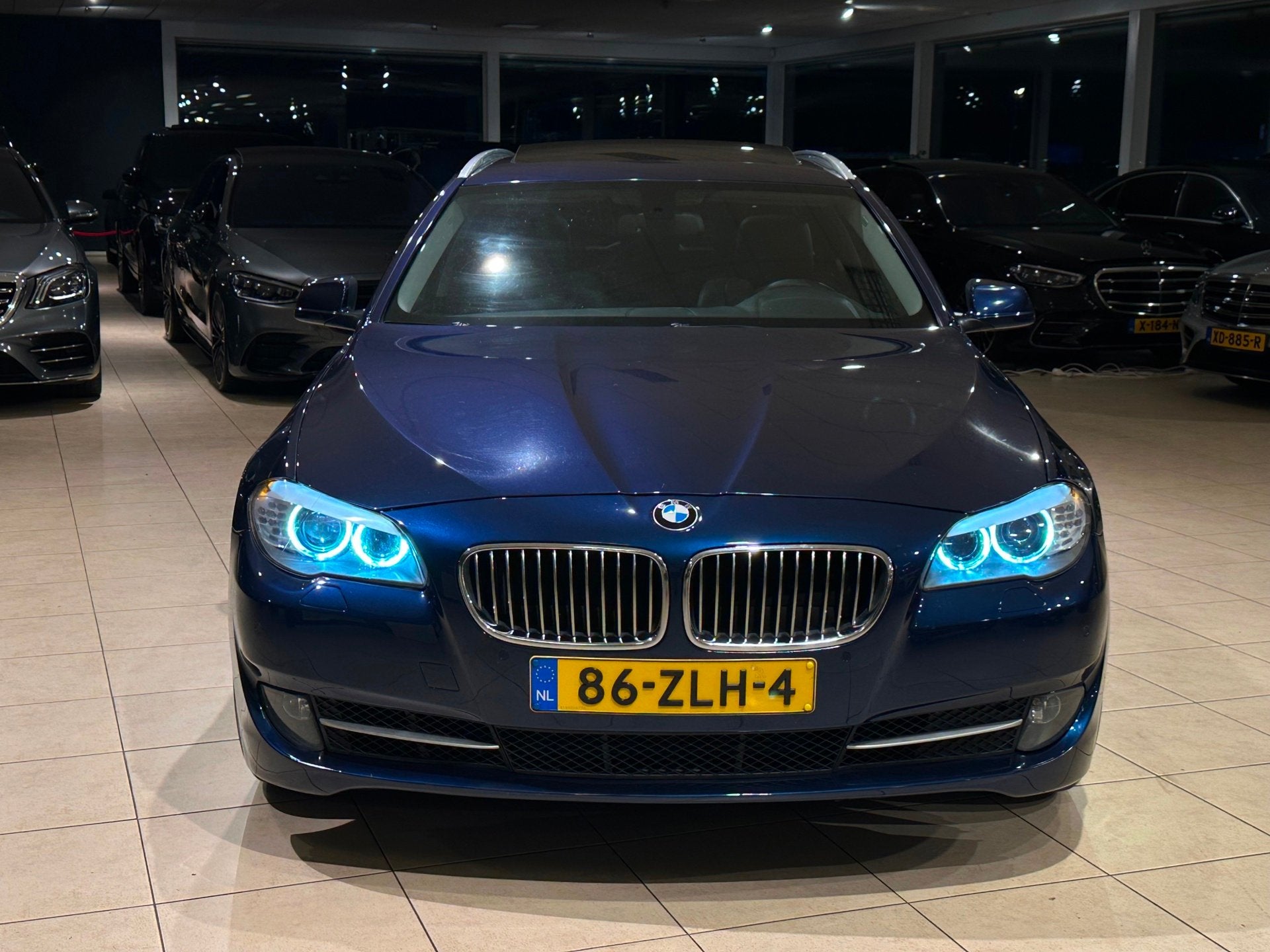 BMW 5-serie Touring 520i High Executive/PANO/TREKHAAK/LEDER/, Automaat, Euro 5, Gebruikt, Zwart