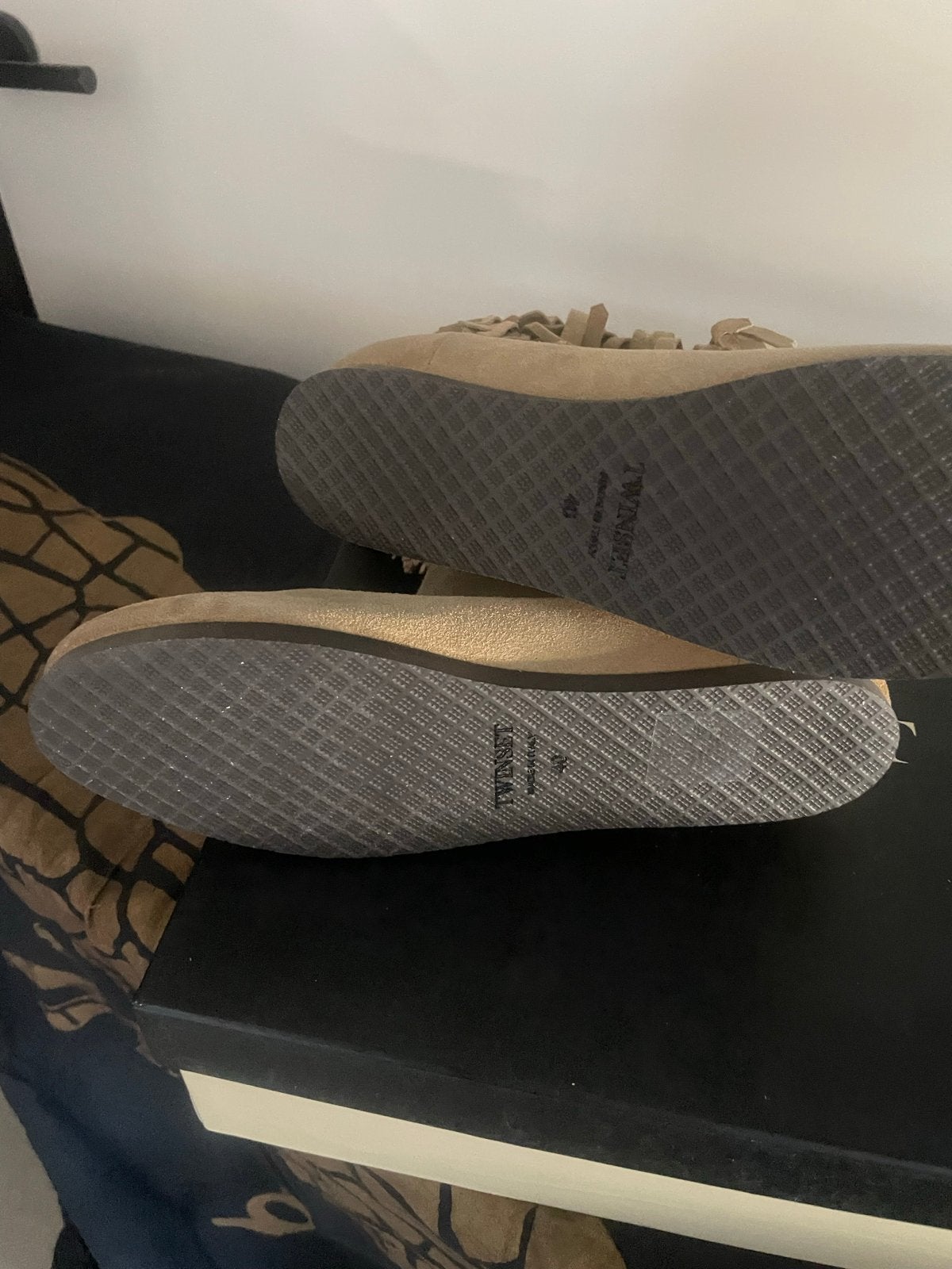 Twinset suède enkellaarzen met franjes - Maat 40, Beige, Lage of Enkellaarzen, Nieuw, Ophalen of Verzenden
