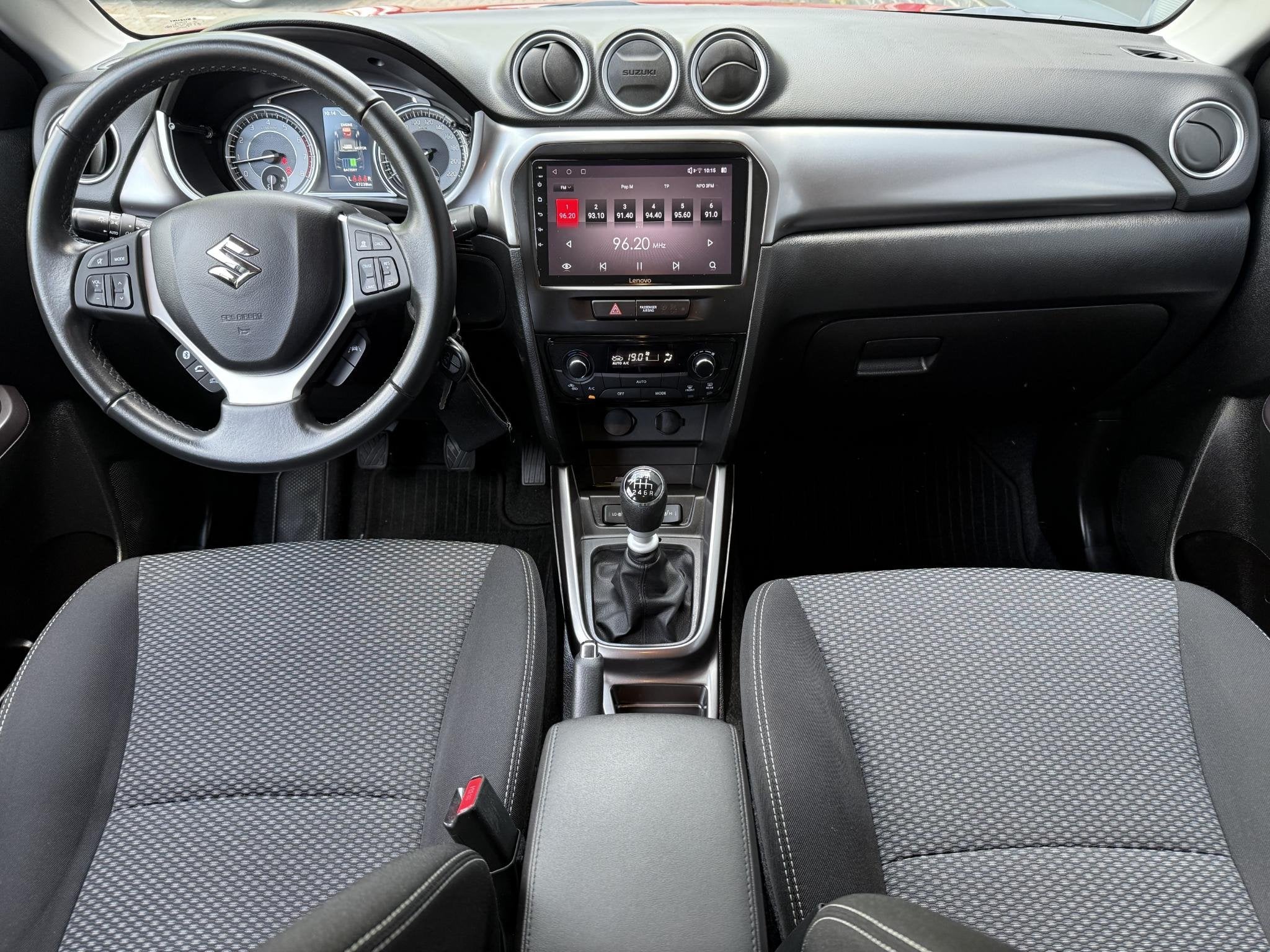 Suzuki Vitara 1.4 Boosterjet Select Smart Hybrid / Dealer on, Stof, Gebruikt, Euro 6, 4 cilinders