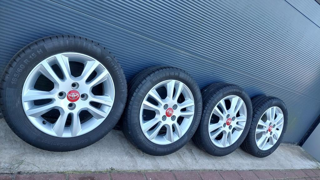 Lichtmetalen velgen Toyota Aygo 108 C1 165/60/15 UNIEKE SET!, Auto-onderdelen, Banden en Velgen, Gebruikt, 15 inch, Banden en Velgen
