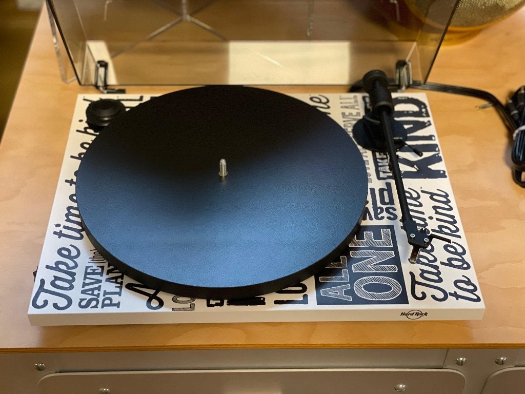 Pro-Ject Primary E - Hard Rock Cafe Platenspeler, Ophalen of Verzenden, Nieuw, Platenspeler, Overige merken