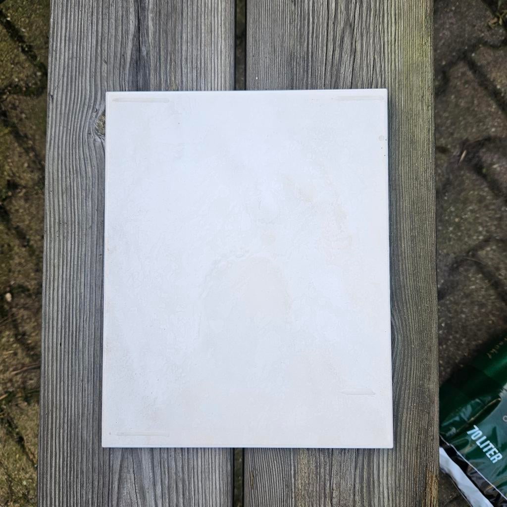 12 gebroken witte tegels 20x25 cm - moeten schoongemaakt, Ophalen, Gebruikt, 20 tot 40 cm, Minder dan 5 m²