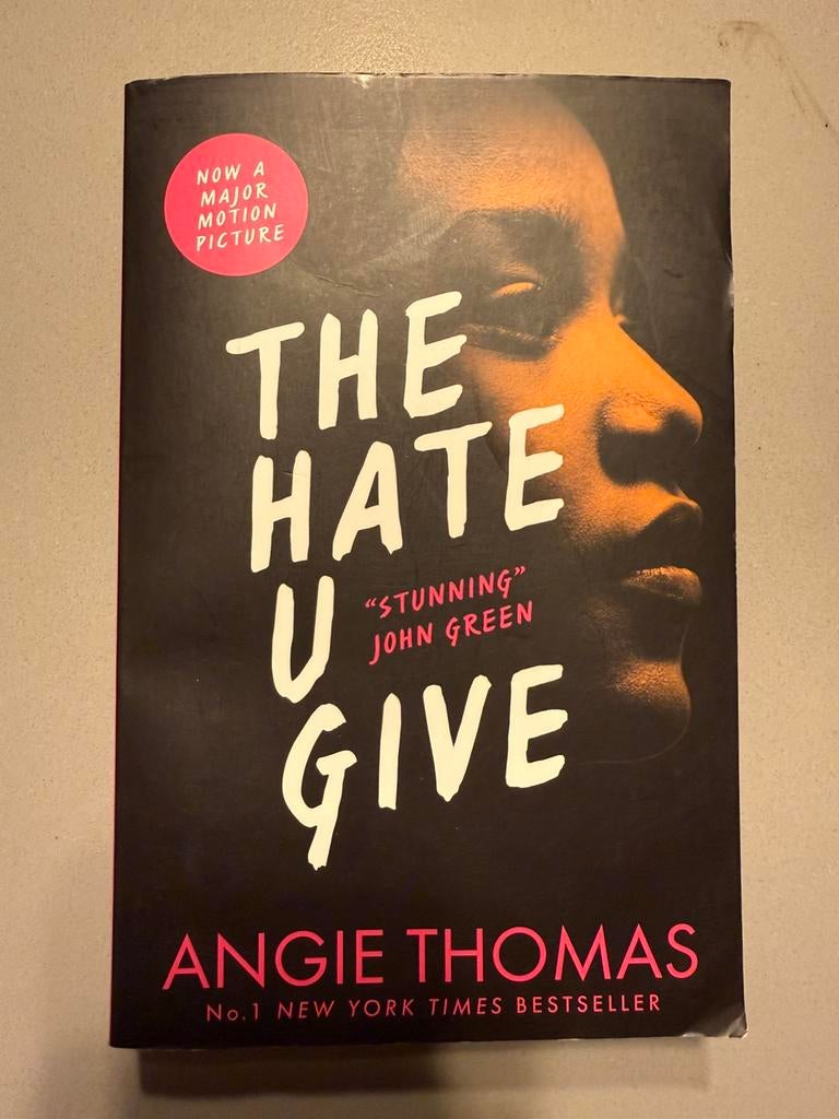 The hate u give angie thomas boek engels nieuw, Boeken, Taal | Engels, Ophalen of Verzenden, Zo goed als nieuw