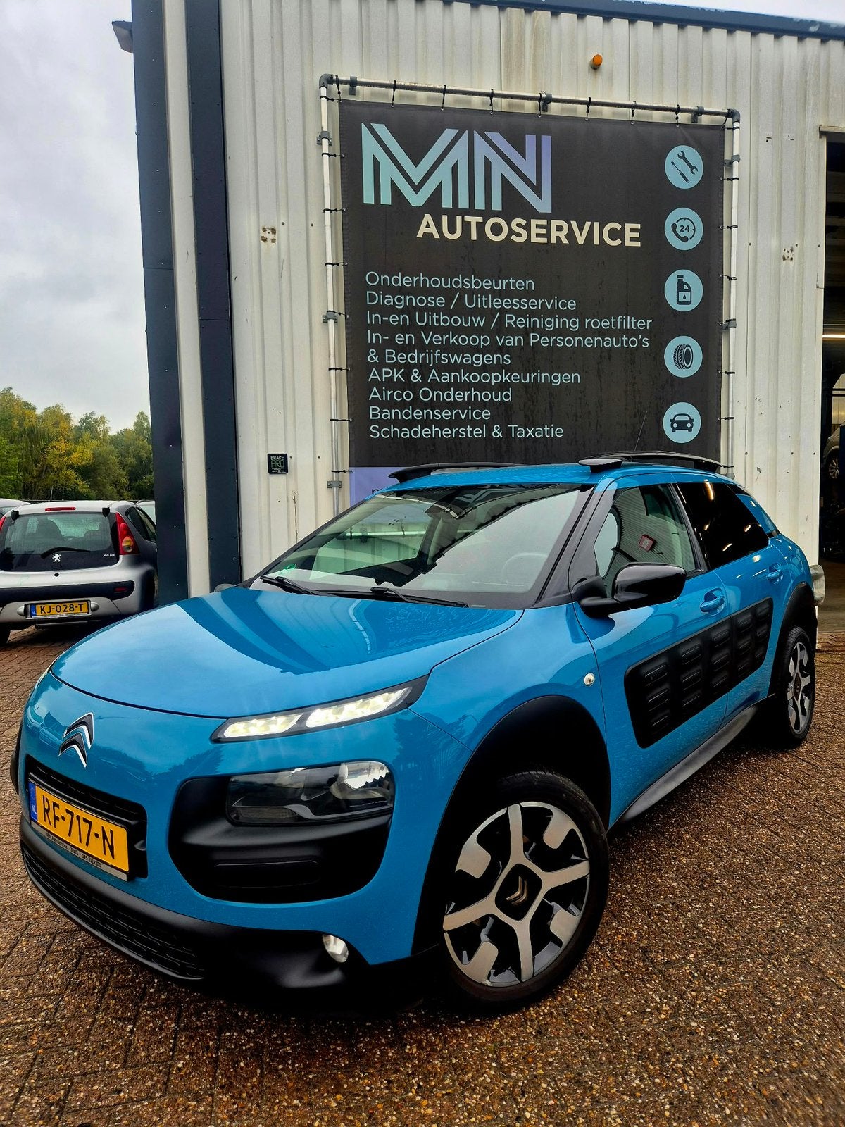 Citroen C4 Cactus 1.2 Puretech Rip Curl 2017, Auto's, 1199 cc, 68 pk, Bedrijf, Handgeschakeld