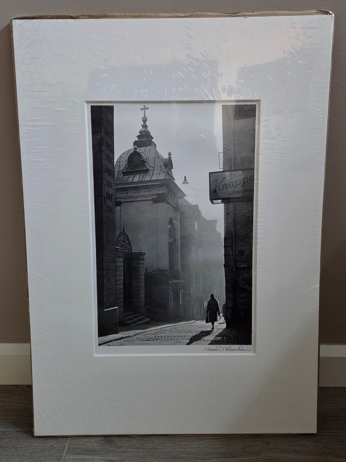IKEA BILD FJÄLLSTA Zwart-wit foto van straat, Ophalen of Verzenden, Foto, Fotografie, Met passe-partout