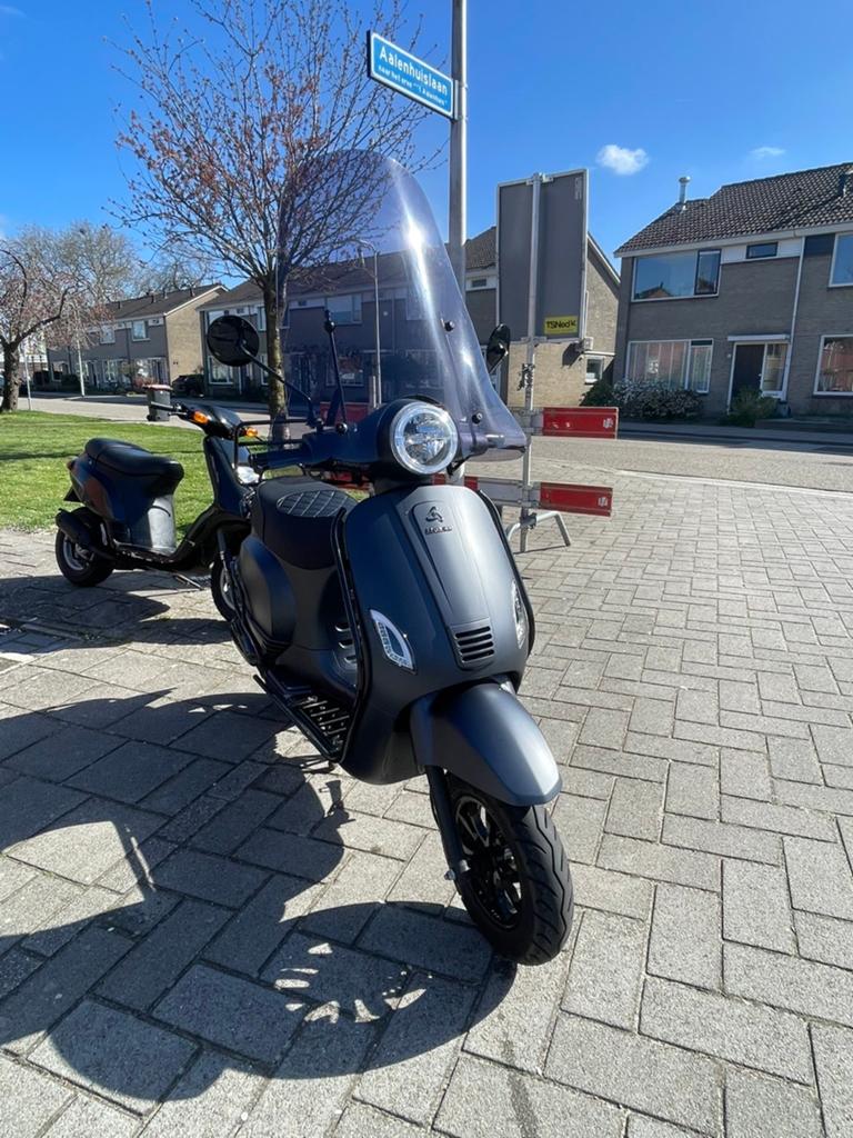 Marengo 2025/2026 model 1100 gelijk weg, Ophalen, Zo goed als nieuw, Benzine, Overige modellen
