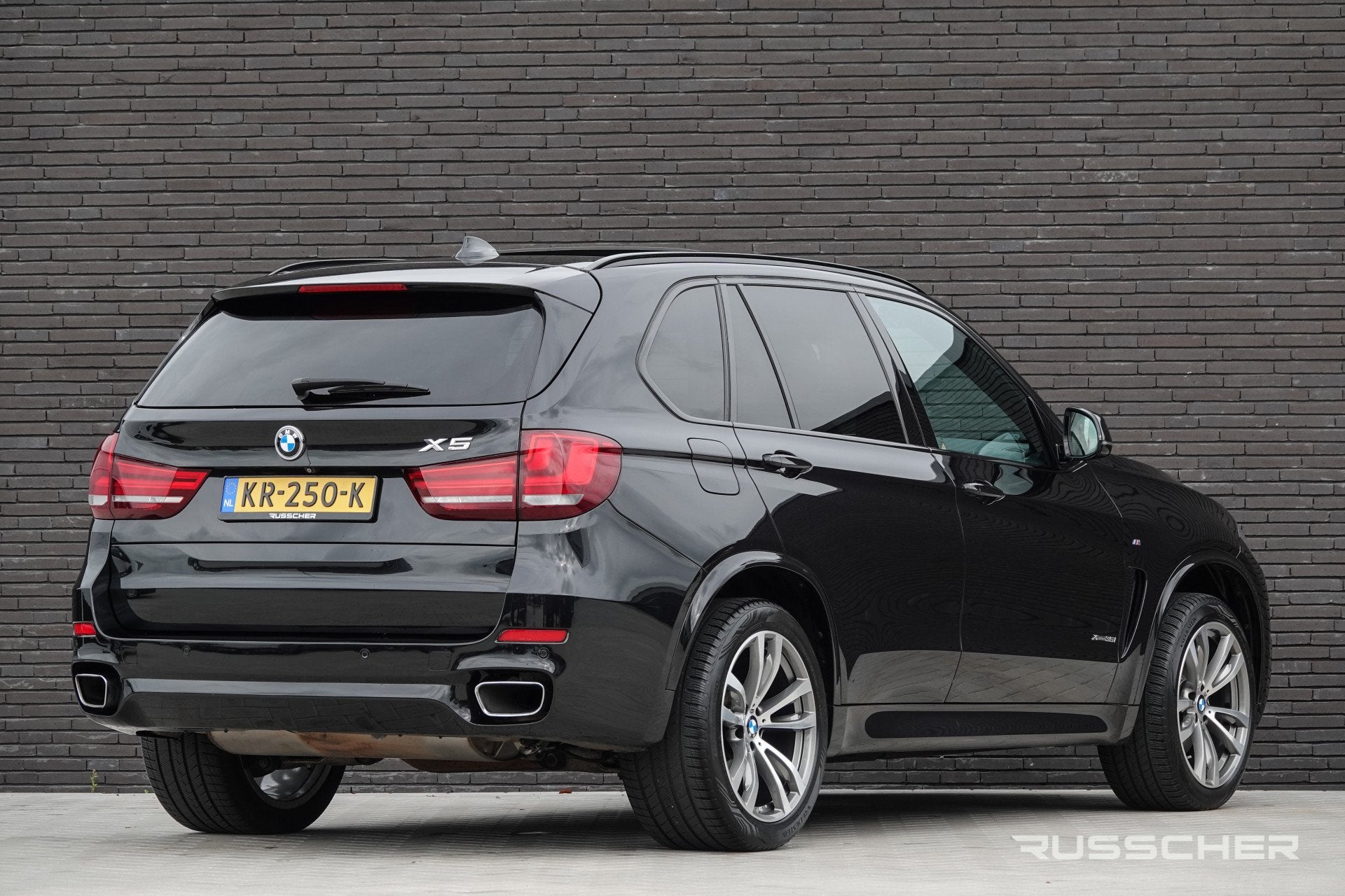 BMW X5 xDrive35i 306Pk Aut. | High Executive | Shadow Line |, Auto's, Automaat, 2005 kg, Gebruikt, Zwart