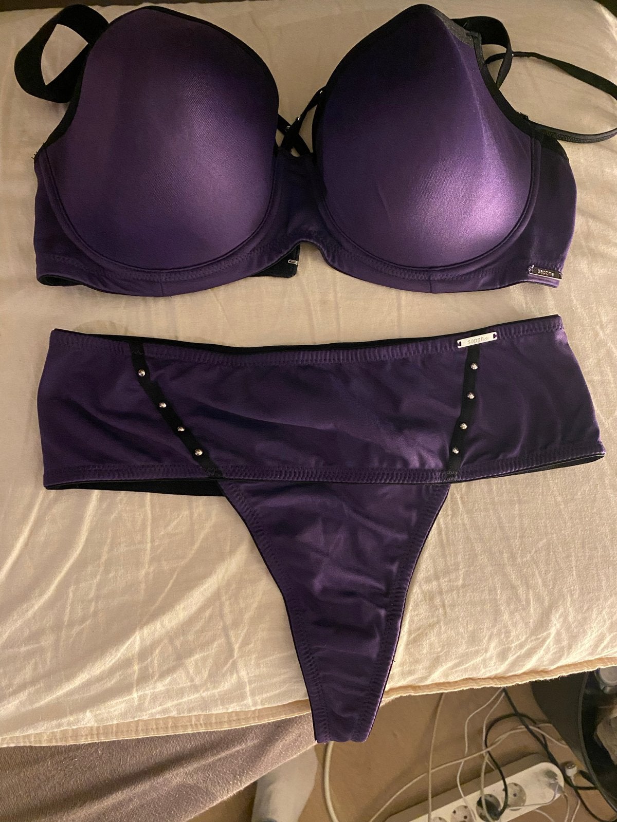 Sapph Paarse Lingerieset: BH 75E & String Maat L, Verzenden, Paars, Setje