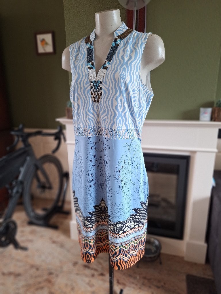 K-Design prachtige jurk met kralenaccenten maat L, Kleding | Dames, Jurken, K-design, Blauw, Maat 42/44 (L), Ophalen of Verzenden