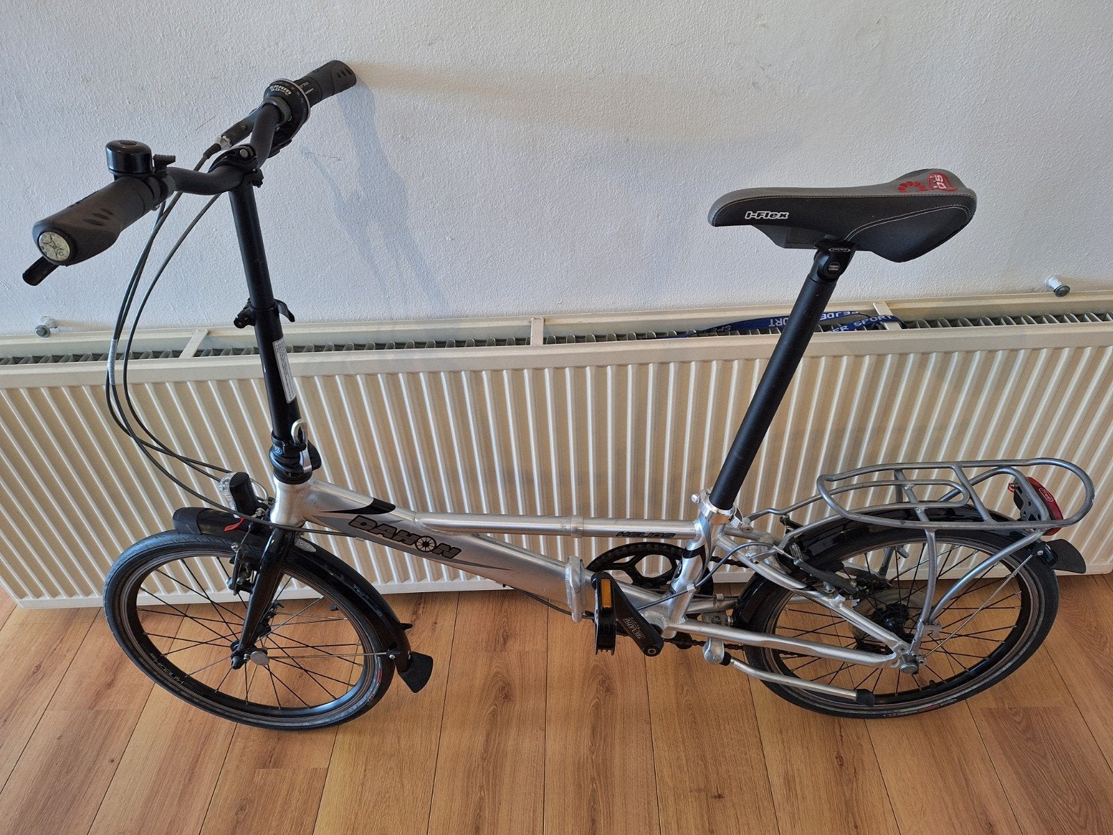 Dahon Helios ZGAN 8 speed 20" wielen alu. frame 10,7kg, Ophalen, 20 inch of meer, Velgrem, Zo goed als nieuw