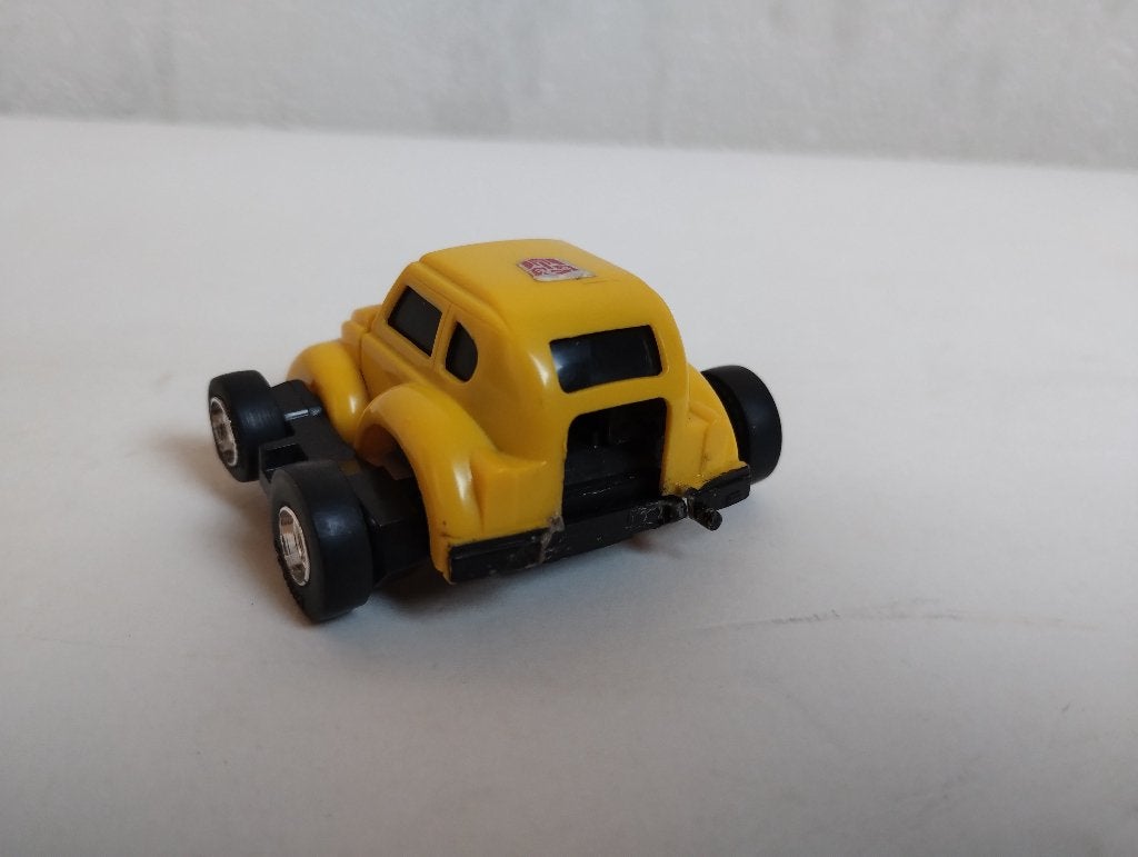 Vintage Generation 1 (G1) Bumblebee jaren 80, G1, Ophalen, Gebruikt