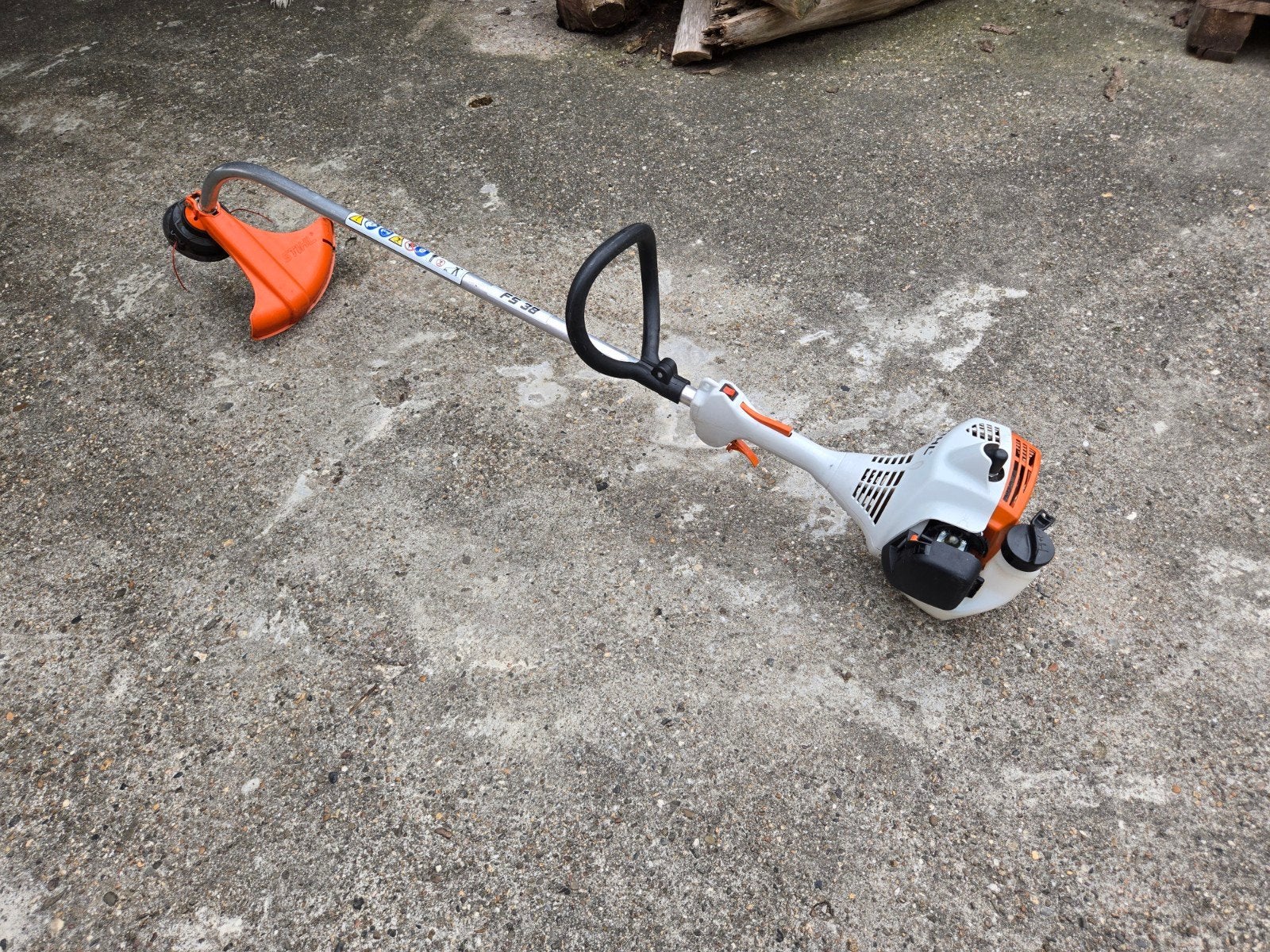 Nette Stihl FS38 Strimmer Kantenmaaier | Bj. 2023 FS 38 2Mix, Info@stihl.nl, Gebruikt, Ophalen of Verzenden, Stihl FS 38 grastrimmer kantenmaaier