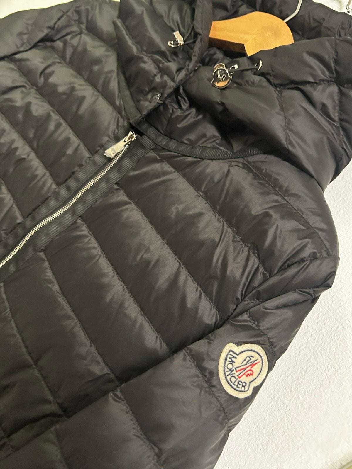 Moncler Tussenjas Lichtgewicht Zwart, Ophalen of Verzenden, Nieuw, Maat 38/40 (M), Zwart