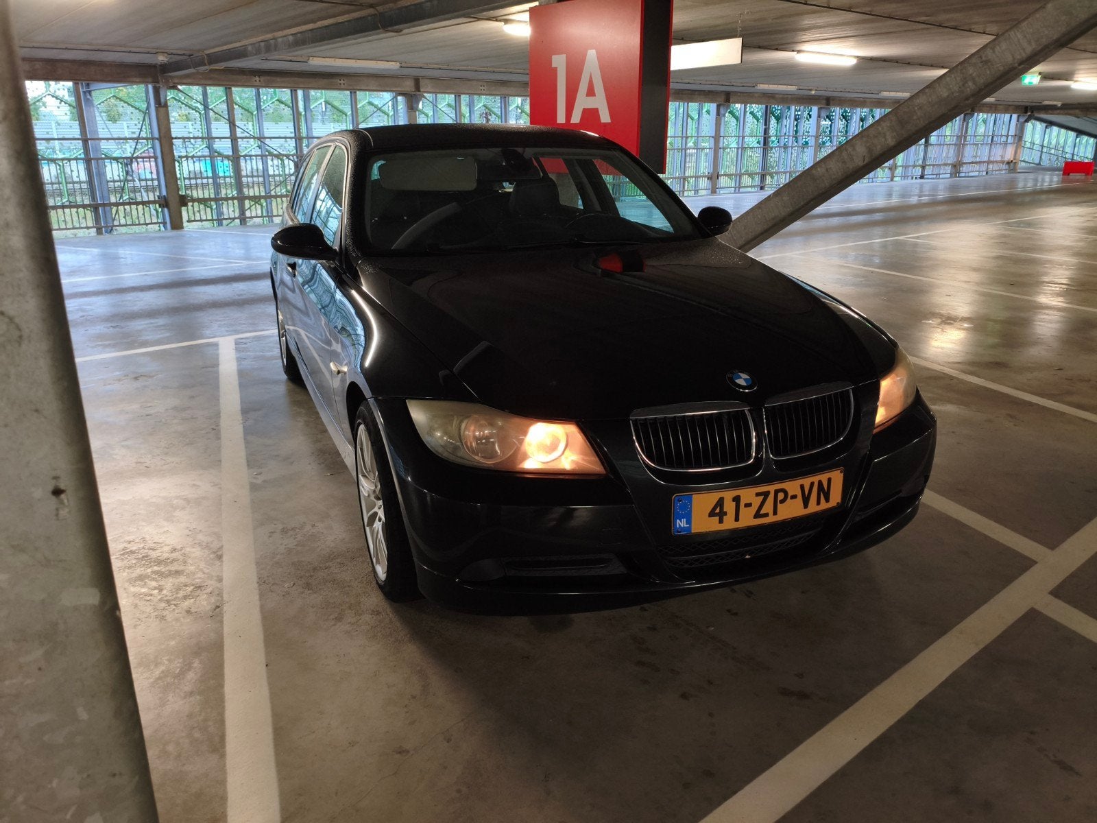 BMW 3-Serie 2.0 318 I Touring 105KW AUT 2008 Zwart, Automaat, 1995 cc, 1435 kg, Zwart