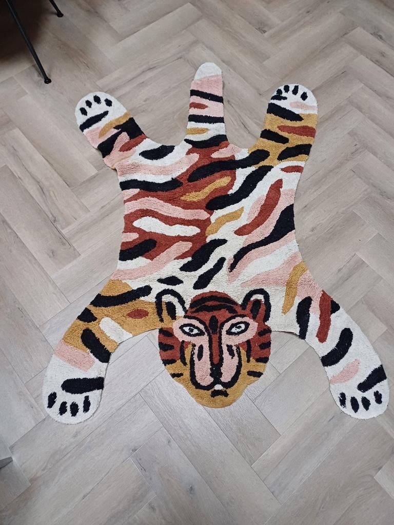 leuk kleed, 100 tot 150 cm, Ophalen of Verzenden, Zo goed als nieuw, 150 tot 200 cm