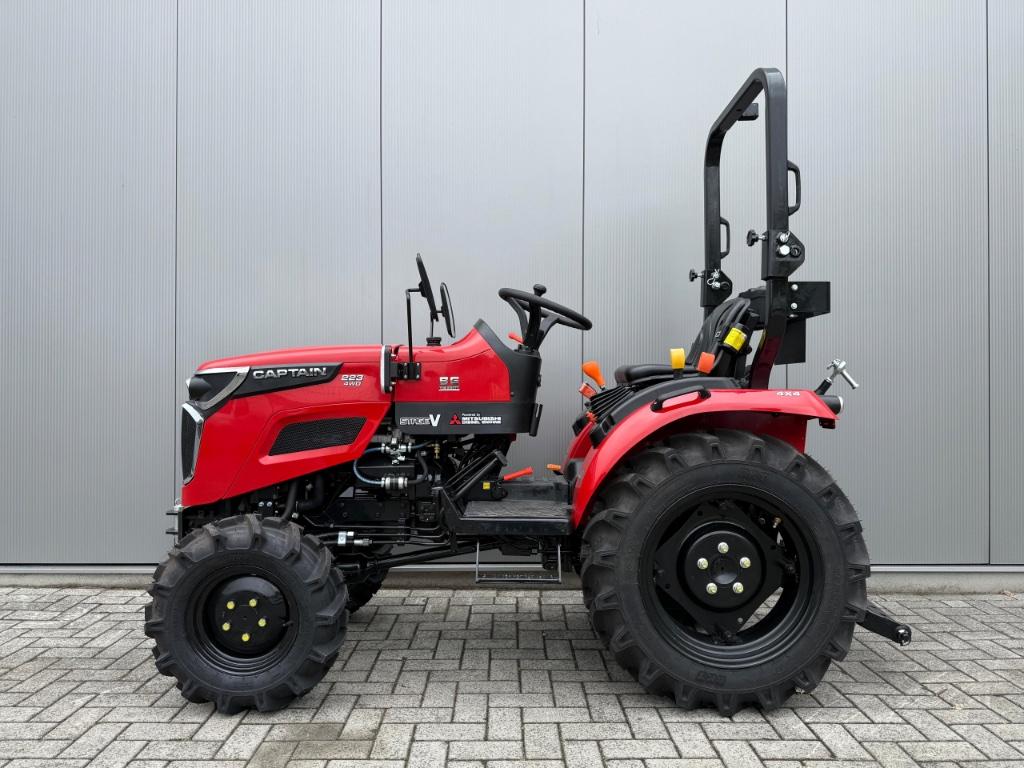 Captain 223 4WD minitrekker - 21pk - 3jr garantie - Compact, Gebruikt, Tot 2500, Tot 80 Pk, Ophalen