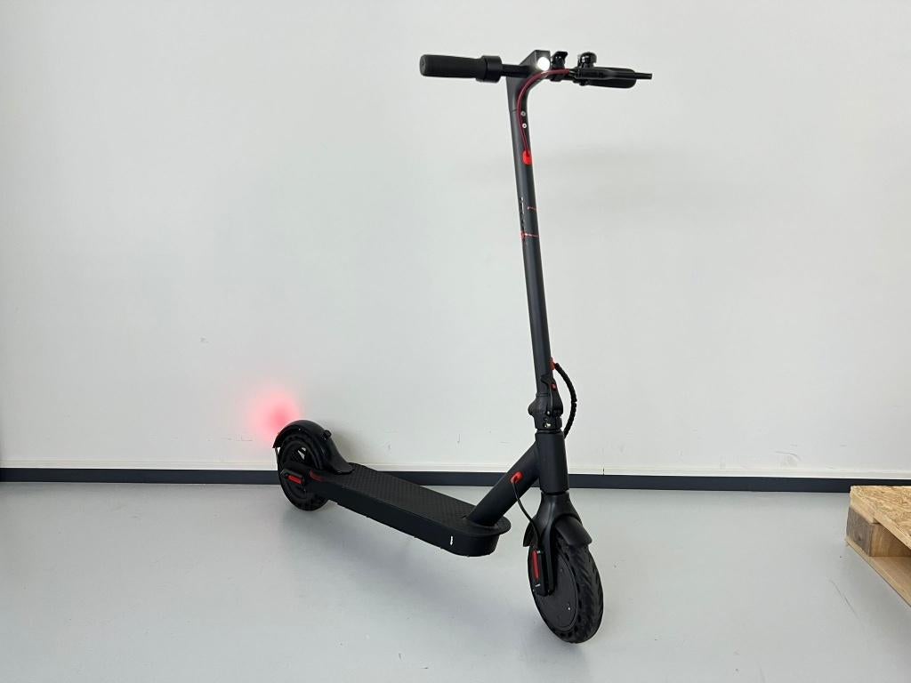 Refurbished Elektrische Step (met garantie), Fietsen en Brommers, Steps, Gebruikt, Elektrische step (E-scooter), Ophalen of Verzenden