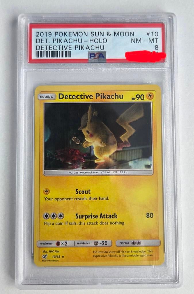 Detective Pikachu PSA 8 - Zeldzame Pokémon Kaart!, Ophalen of Verzenden, Zo goed als nieuw, Losse kaart