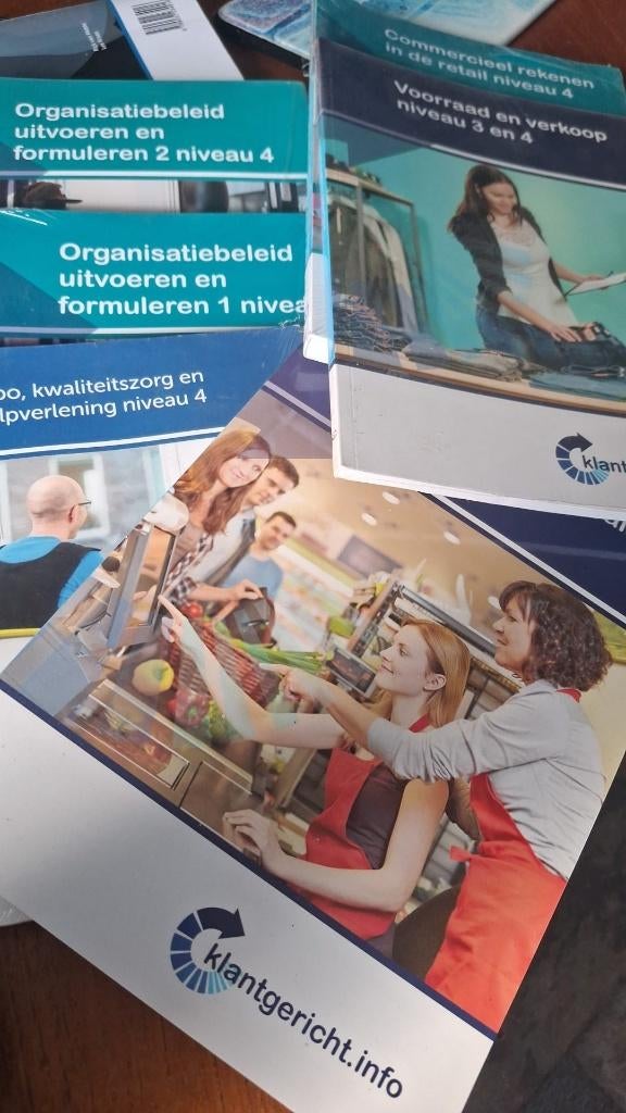 retail niveau 3/4 studieboeken in de plastic folie, Ophalen, Nieuw, MBO, Beta