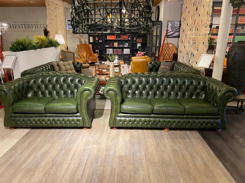Foto 3 van NIEUW & TWEEDEHANDSE CHESTERFIELD 1000m2 FAUTEUIL BANK STOEL