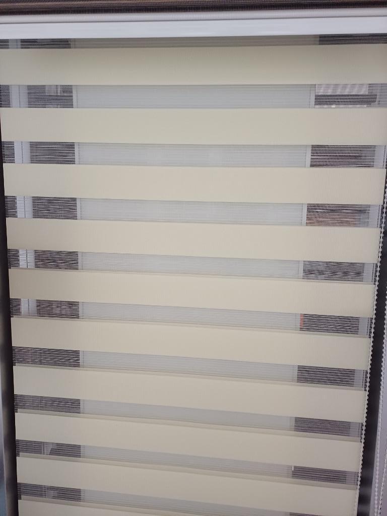 Duo rolgordijnen/ Zebra rolgordijnen Nu € 10,00 per stuk!, Huis en Inrichting, Stoffering | Gordijnen en Lamellen, Ophalen, Nieuw