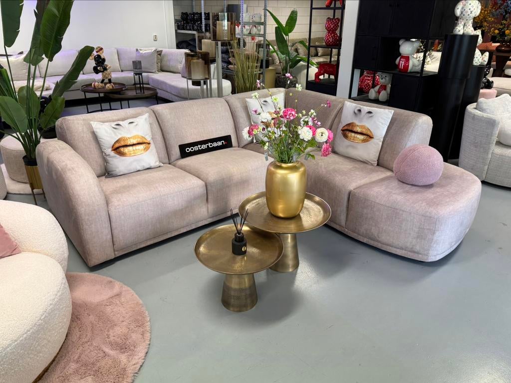 Luxe Velvet Hoekbank Shape 260x230cm Beige NIEUW - Uniek, 250 tot 300 cm, Info@oosterbaanwonen.nl, Venus 31 8448CE Heerenveen
