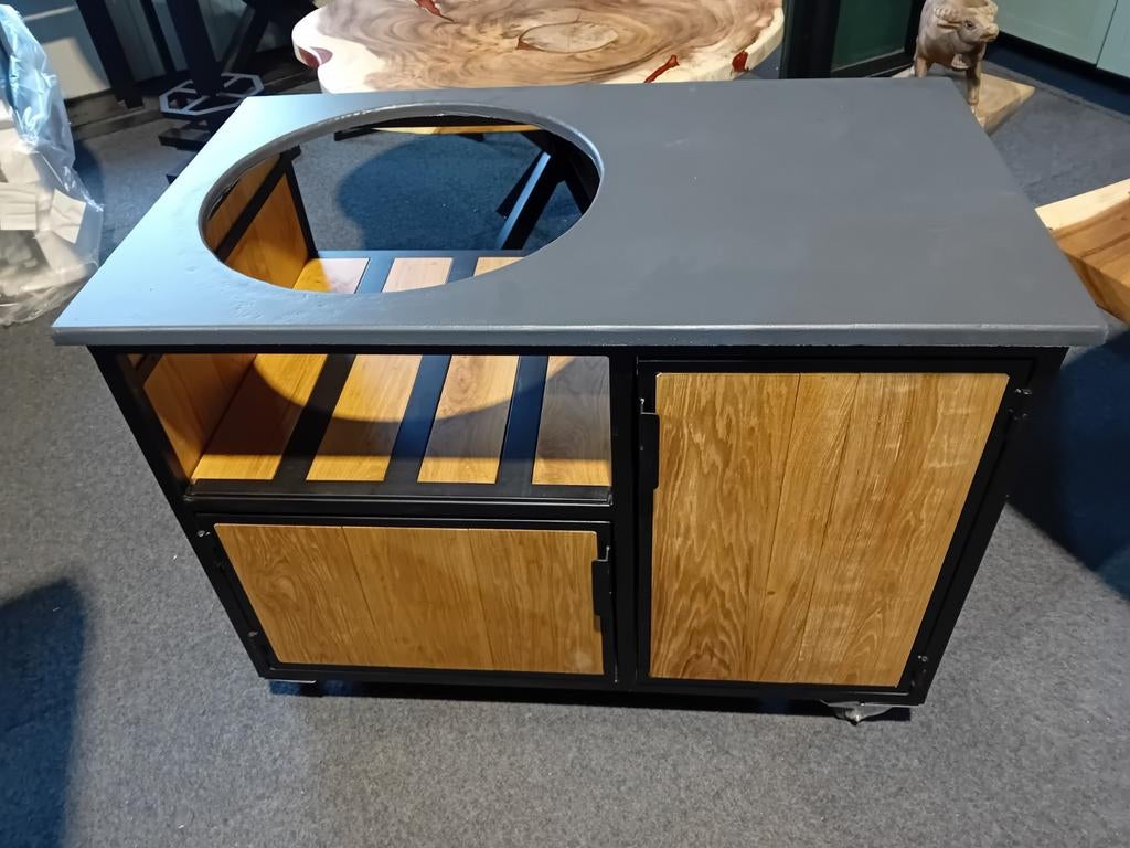 Showroommodel aanbieding buitenkeuken staal eiken en beton, Tuin en Terras, Buitenkeukens, Industrieel suar interieur, Nieuw, Ophalen of Verzenden