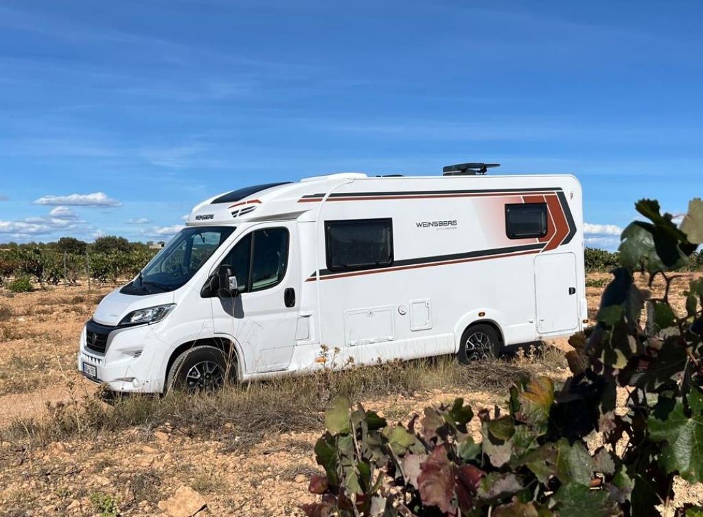 2 persoons camper huren met complete inventaris?, Caravans en Kamperen, Verhuur
