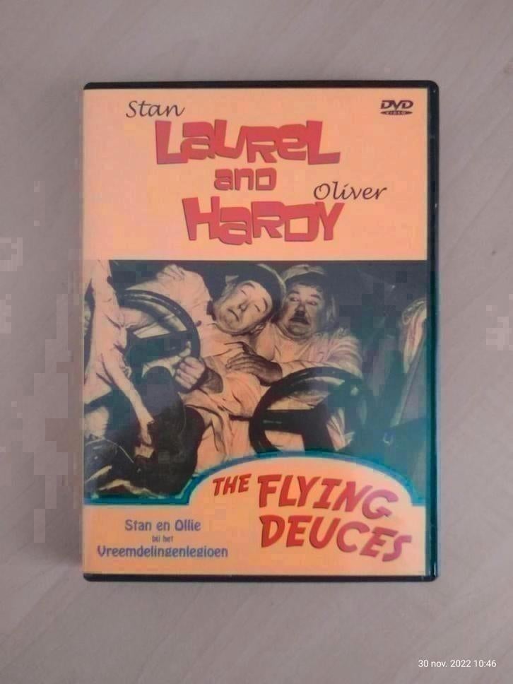 DVD Laurel en Hardy - Dikke en Dunne - The Flying Deuces, Ophalen of Verzenden, Zo goed als nieuw