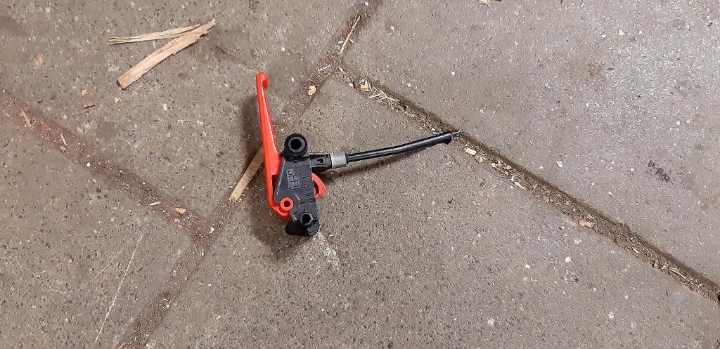 Rode hendel motorkap te openen Saxo 2001, Ophalen of Verzenden