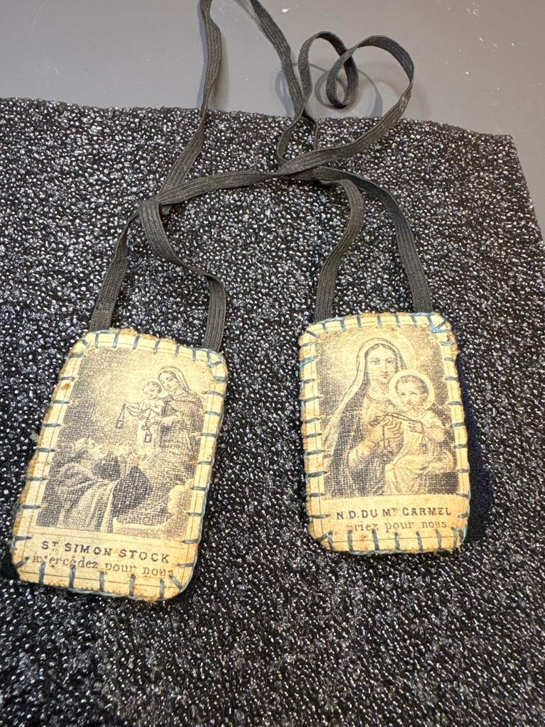 katholiek scapulier – St. Simon Stock & Notre-Dame du Carmel, Verzamelen, Religie, Zo goed als nieuw, Verzenden