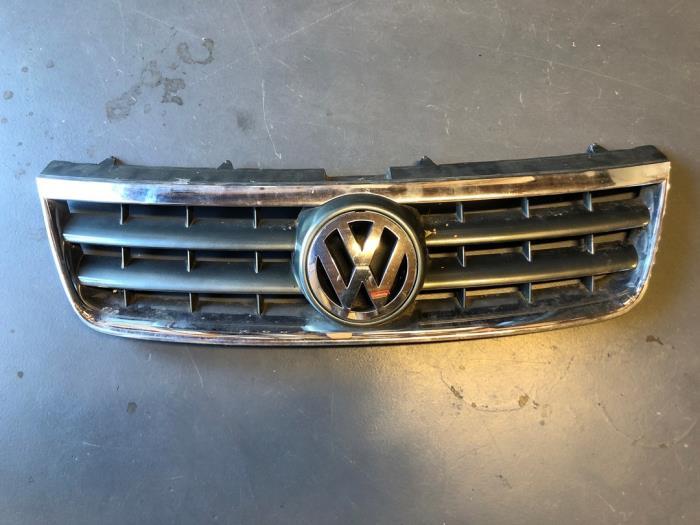 Grille van een Volkswagen Touareg (LD7Z), Gebruikt, -, Volkswagen, -