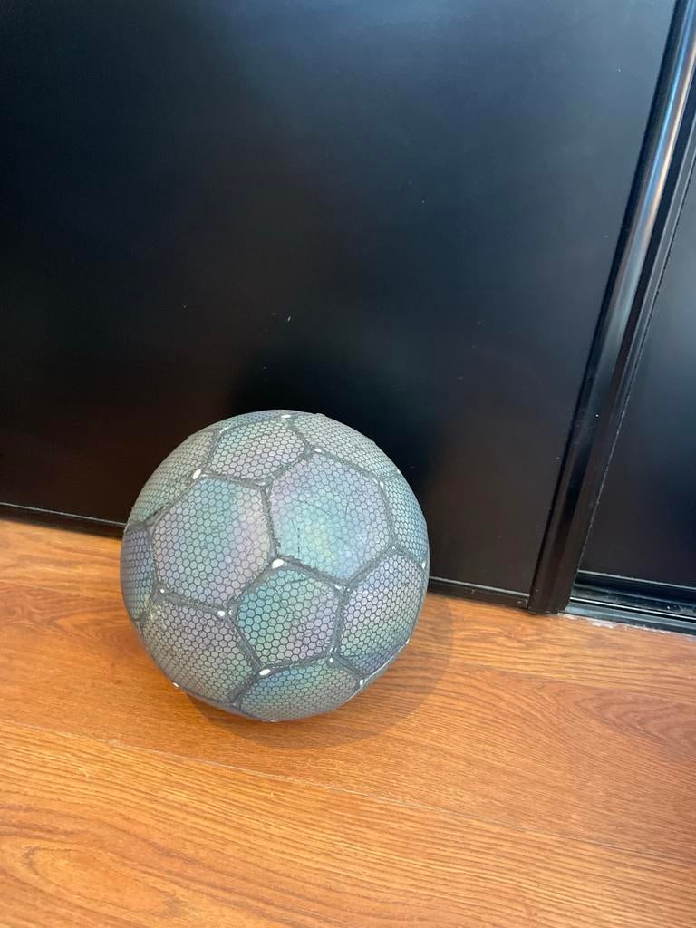 Glow in the dark Voetbal - Zo goed als nieuw, Ophalen of Verzenden, Zo goed als nieuw, Bal