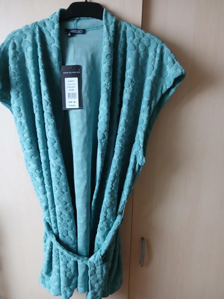 Prachtig nieuw gilet van Norah in maat 48., Kleding | Dames, Norah, Ophalen, Nieuw