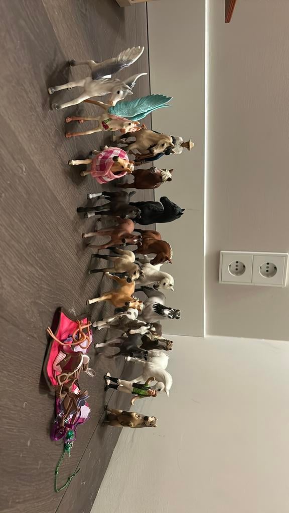 Schleich paarden, veulens, ruiter en accessoires, Ophalen of Verzenden, Zo goed als nieuw, Paard, Beeldje of Figuurtje