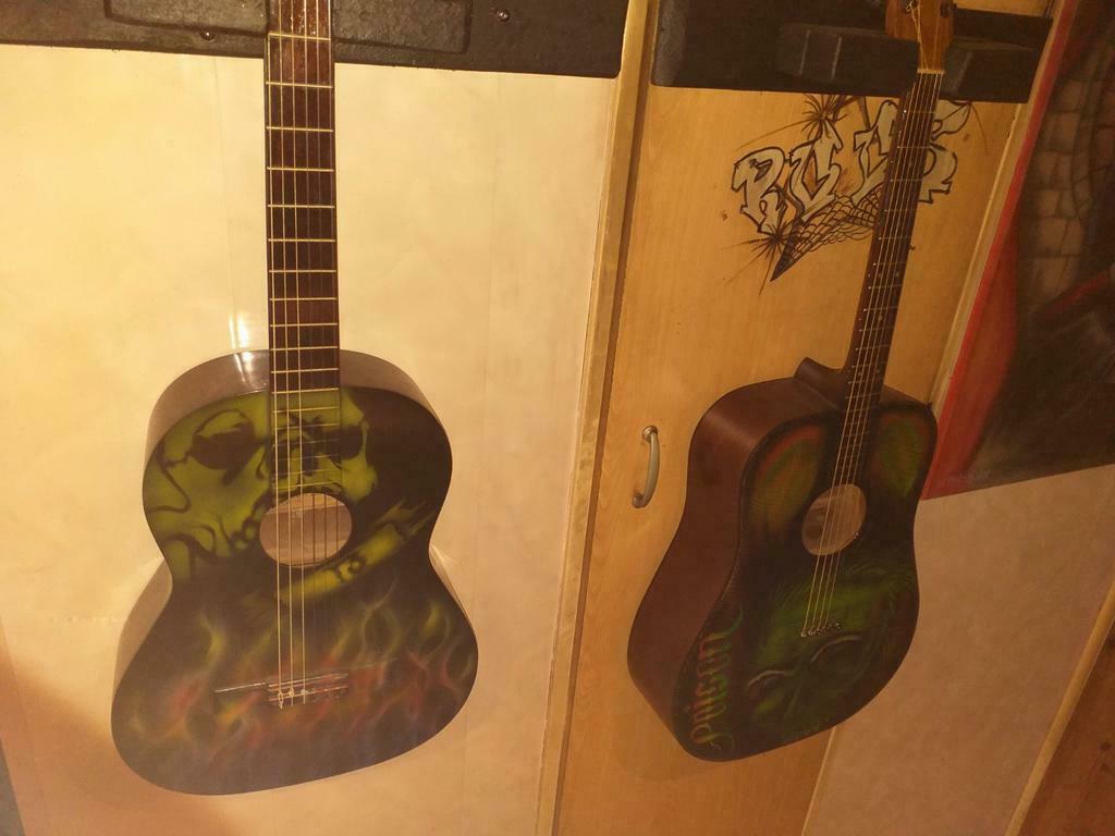Airbrush custom made acoustische en standaard klassieke gita, Ophalen of Verzenden, Zo goed als nieuw