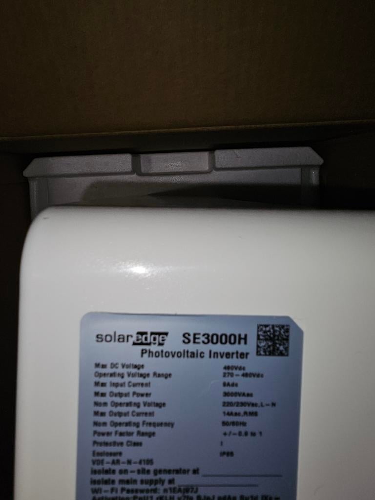 Solaredge SE3000 Omvormer - Nieuw!, Doe-het-zelf en Verbouw, Zonnepanelen en Toebehoren, Ophalen of Verzenden