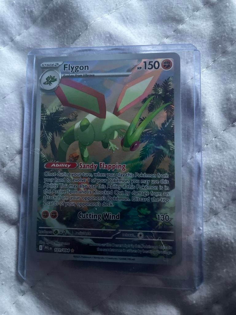 Flygon Pokémon Kaart - Phantasmal Flames, Ophalen of Verzenden, Zo goed als nieuw, Losse kaart, Foil