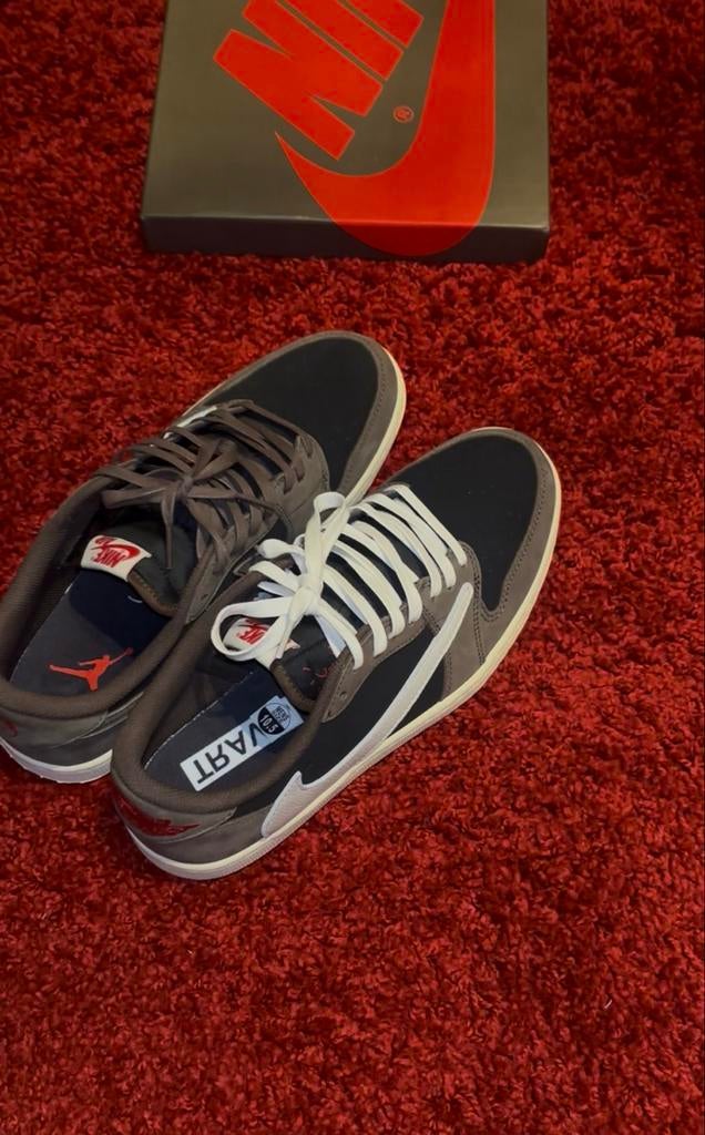 Nike Travis Scott Schoenen - Maat 44.5. Uk 10 Us 10.5- Nieuw, Ophalen of Verzenden, Nieuw, Bruin, Sneakers of Gympen