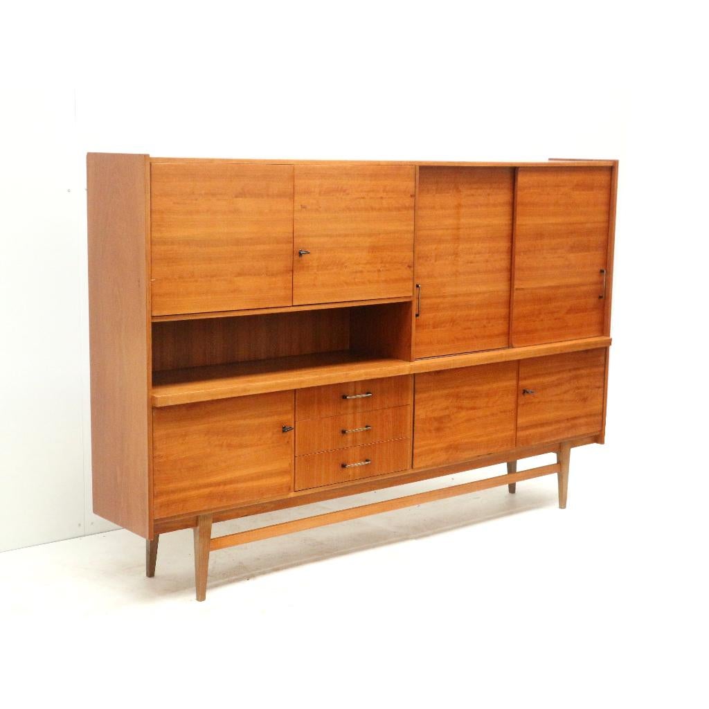 Groot vintage hoog dressoir wandmeubel jaren '60 '70 design, Huis en Inrichting, Kasten | Wandmeubels, Verzenden, Zo goed als nieuw