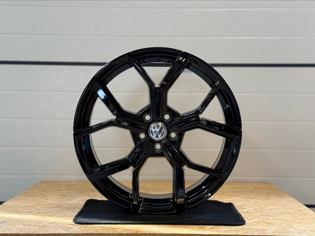 Nieuw Setje 18” Volkswagen Faro Black Velgen Volkswagen Polo, Auto-onderdelen, 18 inch, Velg(en), Nieuw, Ophalen of Verzenden