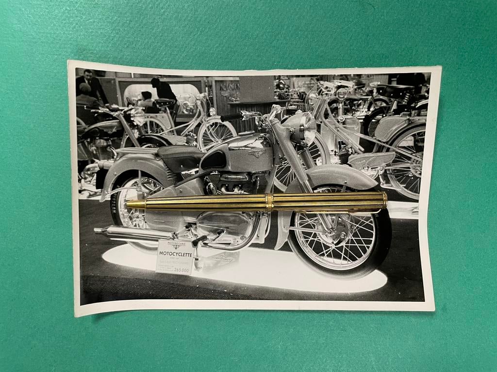 Motobécane Motorcycle Persfoto 1953 FRA/NL (Origineel), Verzamelen, Foto, Ophalen of Verzenden, Zo goed als nieuw, 1940 tot 1960