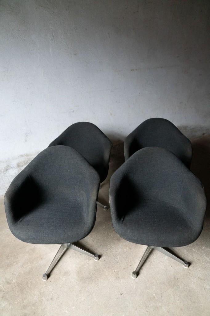 PAC stoelen van Herman Miller, Ophalen, Gebruikt, Stof, Blauw