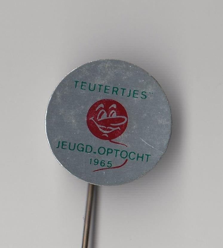 Carnaval Bergeijk Jeugd Optocht de Teutertjes speldje, Gebruikt, Niet vindbaar, Niet vindbaar, Speldje of Pin