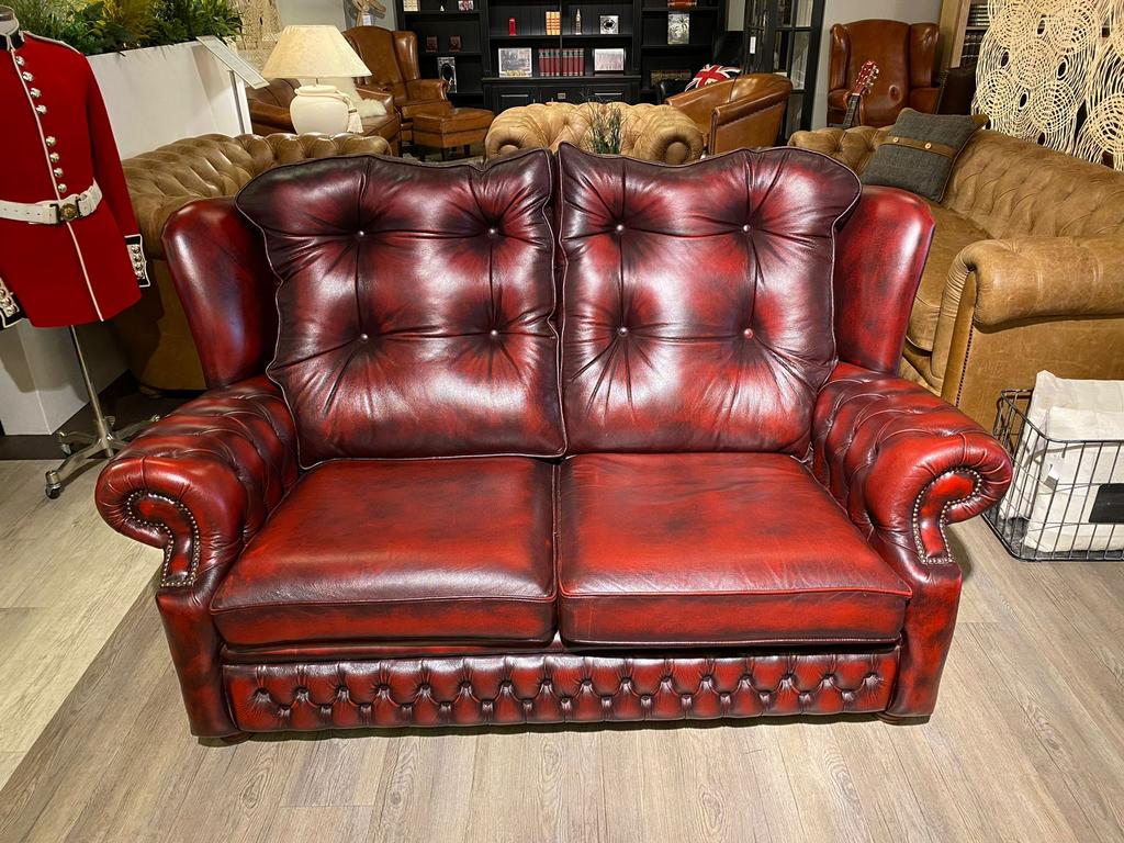 ENGELSE SPRINGVALE CHESTERFIELD 2,5 ZITS antiek rood, Huis en Inrichting, Ophalen of Verzenden, Gebruikt, 75 tot 100 cm, 150 tot 200 cm