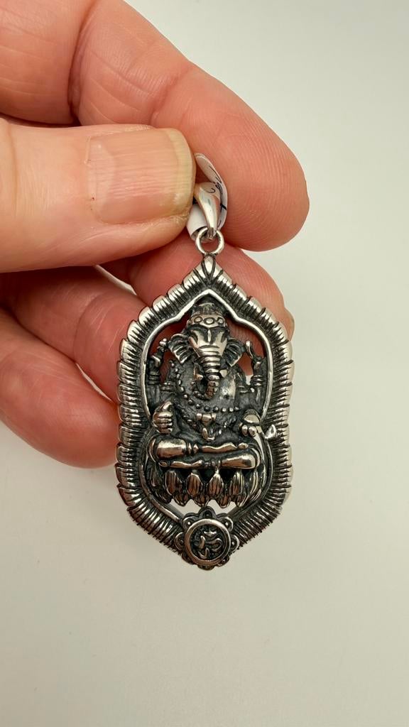Zwaar zilveren hanger: Ganesha buddha., Ophalen of Verzenden, Zo goed als nieuw, Zilver, Kruis of Symbool