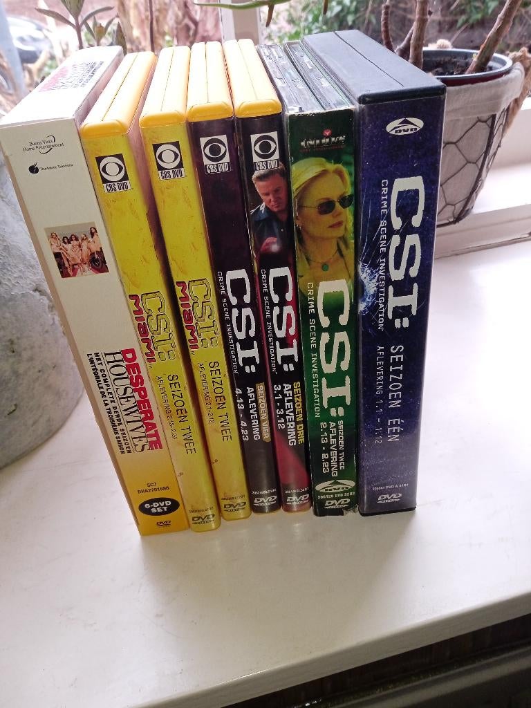 DVD CSI seizoen 1,2,3,4, Vanaf 12 jaar, Ophalen of Verzenden, Zo goed als nieuw, Actie en Avontuur