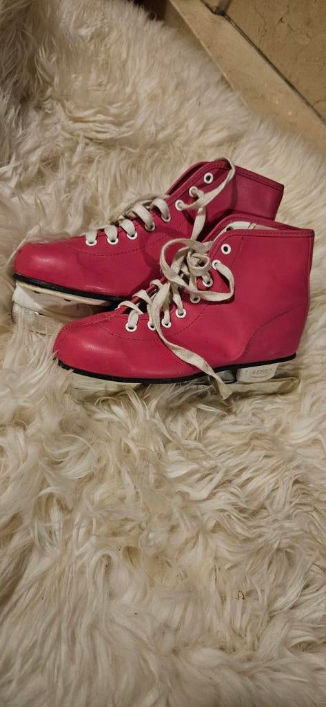 Schaatsen maat 33, Sport en Fitness, Schaatsen, Ophalen of Verzenden, Zo goed als nieuw, IJshockeyschaatsen, Overige merken